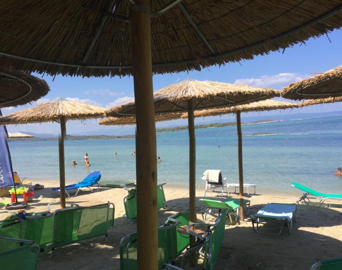 Lazaros Beachfront & Daire *