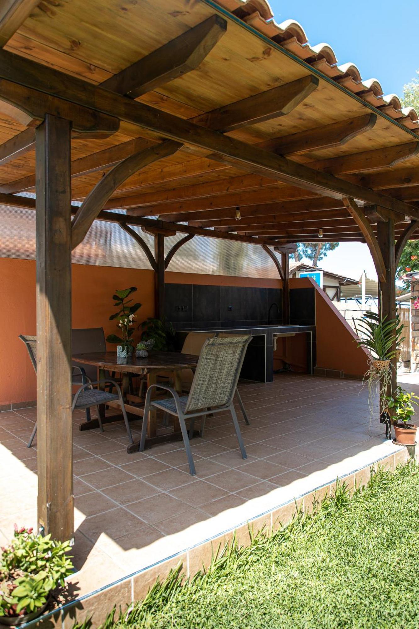 Lazaros Beachfront & Daire Vourvourou