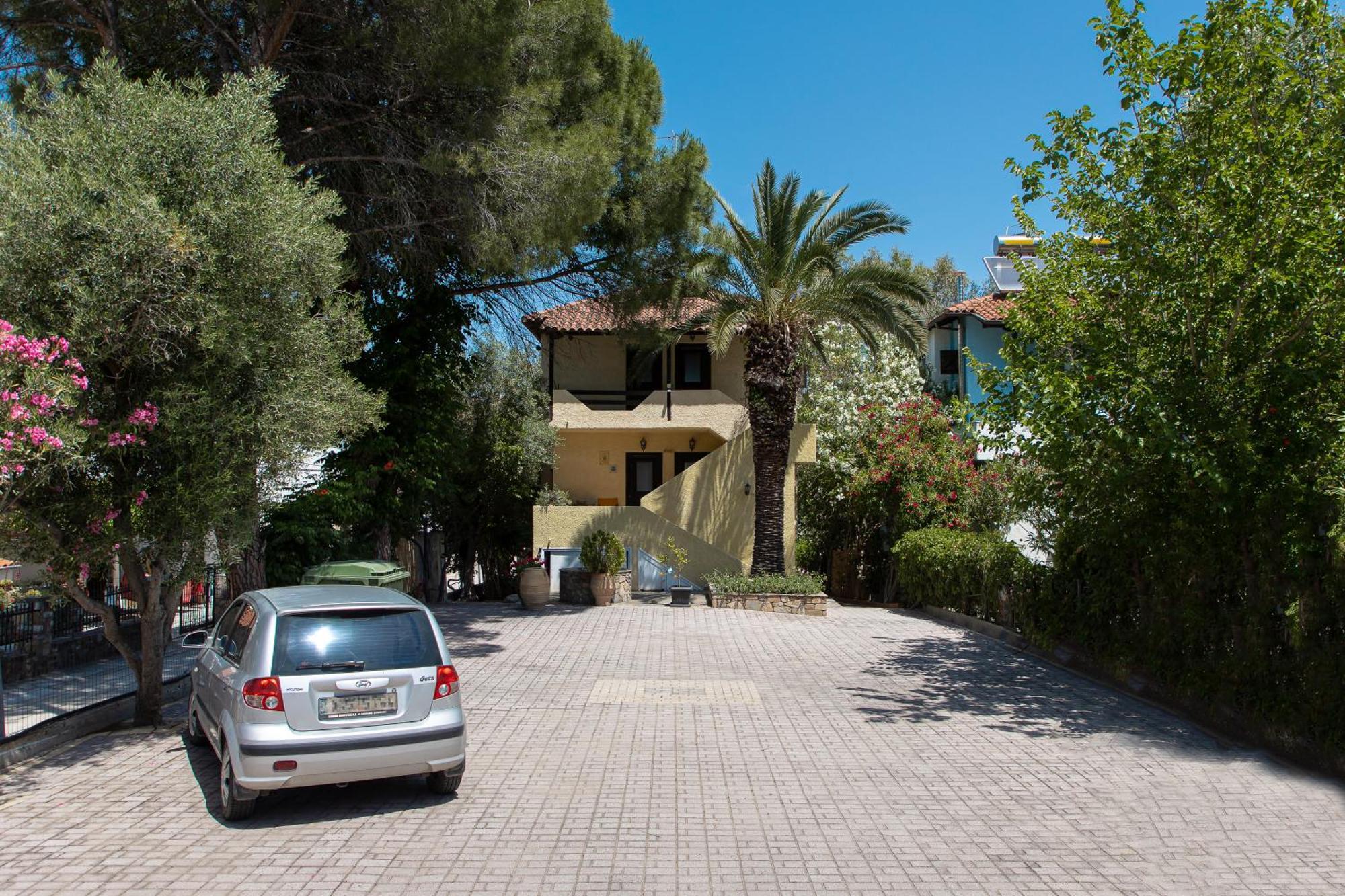 Daire Lazaros Beachfront & Vourvourou
