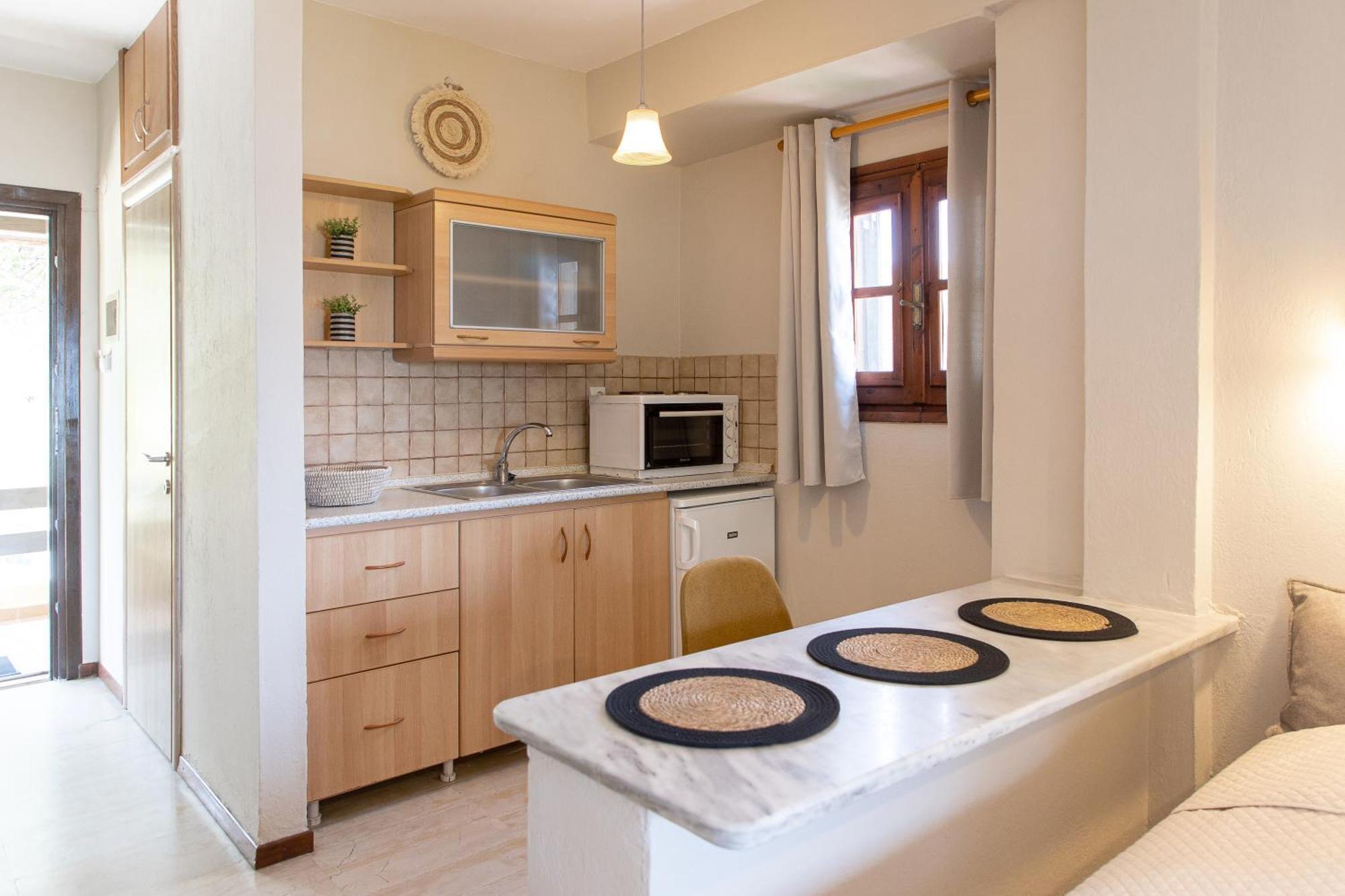 Lazaros Beachfront & Daire Vourvourou